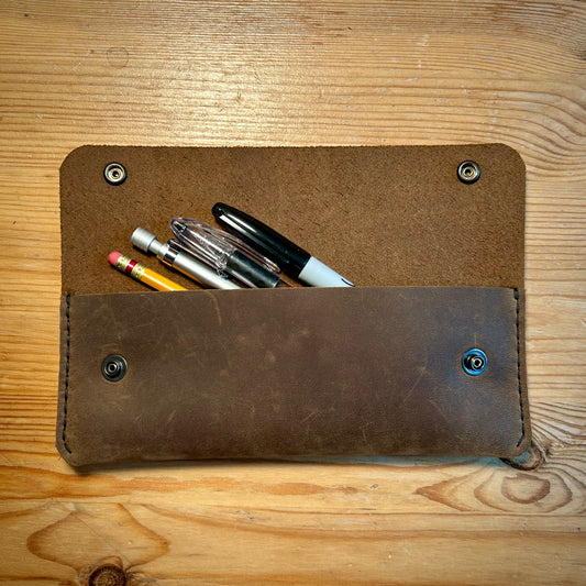 Dílis · Pochettes étuis en cuir