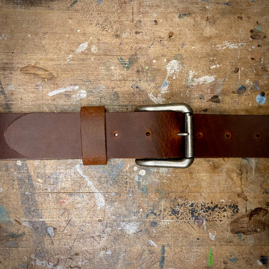 Barróg · Ceintures en cuir · Boucle à rouleau